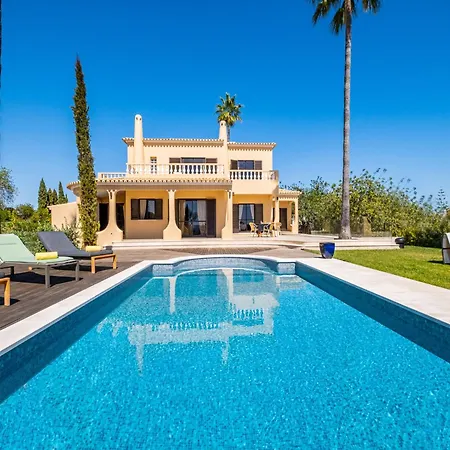 Villa In Gale With Pool Near Gale Beach