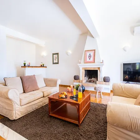 Villa Villa In Gale With Pool Near Gale Beach