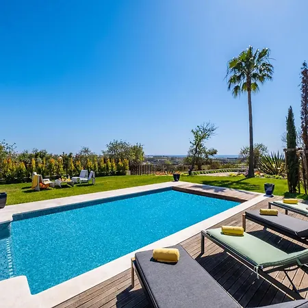 Villa Villa In Gale With Pool Near Gale Beach *